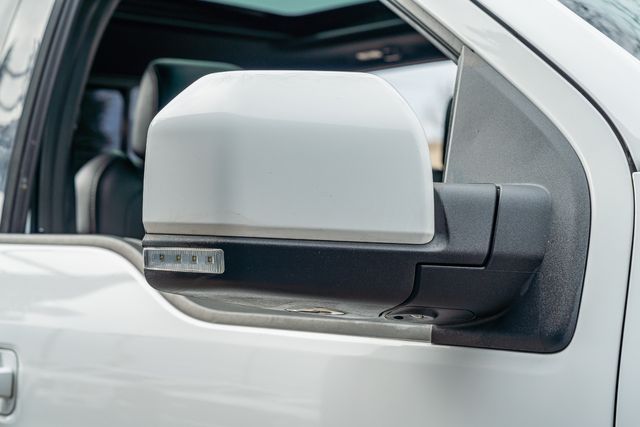 2018 Ford F-150 Raptor Crew Cab 4x4 / LOADED / CLEAN CARFAX | Austin, TX | Rocky Mountain Truck Stop Austin 2018 Ford F-150 Raptor Crew Cab 4x4 / LOADED / CLEAN CARFAX | Austin, TX | Rocky Mountain Truck Stop Austin