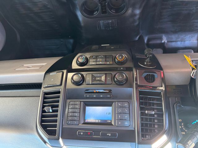 2018 Ford F-150 XL 2018 Ford F-150 XL