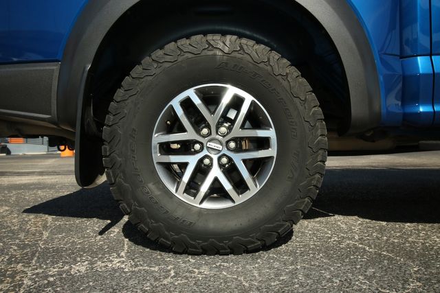 2018 Ford F-150 Raptor | San Antonio, TX | R&L Certified Auto Group 2018 Ford F-150 Raptor | San Antonio, TX | R&L Certified Auto Group