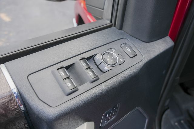 2018 Ford F-250 Super Duty Lariat CREW CAB FX4 / DIESEL 4WD | Dallas, TX | Rocky Mountain Truck Stop Dallas