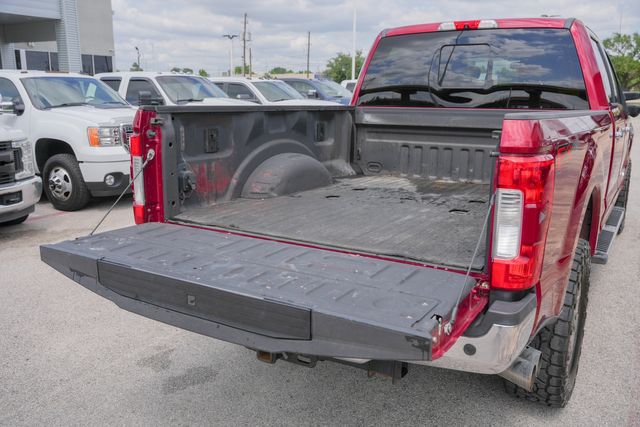 2018 Ford F-250 Super Duty Lariat CREW CAB FX4 / DIESEL 4WD | Dallas, TX | Rocky Mountain Truck Stop Dallas 2018 Ford F-250 Super Duty Lariat CREW CAB FX4 / DIESEL 4WD | Dallas, TX | Rocky Mountain Truck Stop Dallas