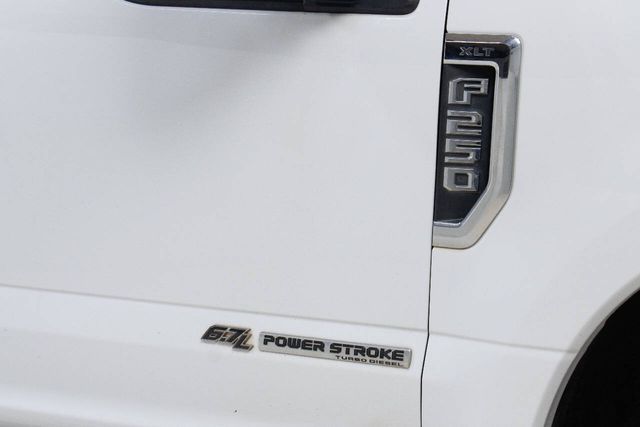 2018 Ford F-250 Super Duty XLT 4x4 4dr Crew Cab 8 ft. LB Pickup | Houston, TX | Houston Auto Credit 2018 Ford F-250 Super Duty XLT 4x4 4dr Crew Cab 8 ft. LB Pickup | Houston, TX | Houston Auto Credit