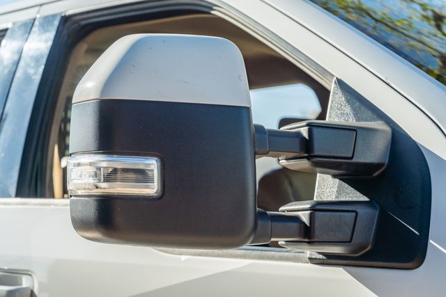 2018 Ford F-350 Super Duty Lariat CREW CAB LONG BED FX4 / 4X4 CLEAN CARFAX | Austin, TX | Rocky Mountain Truck Stop Austin 2018 Ford F-350 Super Duty Lariat CREW CAB LONG BED FX4 / 4X4 CLEAN CARFAX | Austin, TX | Rocky Mountain Truck Stop Austin