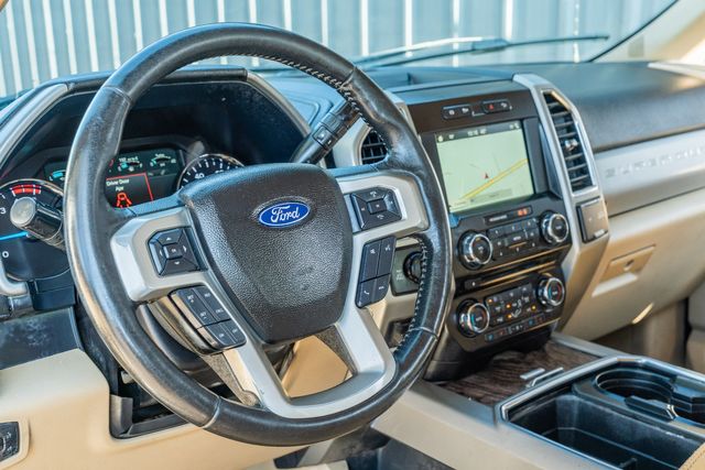 2018 Ford F-350 Super Duty Lariat CREW CAB LONG BED FX4 / 4X4 CLEAN CARFAX | Dallas, TX | Rocky Mountain Truck Stop Dallas 2018 Ford F-350 Super Duty Lariat CREW CAB LONG BED FX4 / 4X4 CLEAN CARFAX | Dallas, TX | Rocky Mountain Truck Stop Dallas