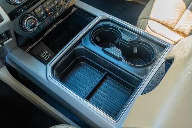 2018 Ford F-350 Super Duty Lariat CREW CAB LONG BED FX4 / 4X4 CLEAN CARFAX | Austin, TX | Rocky Mountain Truck Stop Austin 2018 Ford F-350 Super Duty Lariat CREW CAB LONG BED FX4 / 4X4 CLEAN CARFAX | Austin, TX | Rocky Mountain Truck Stop Austin