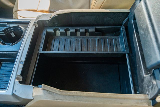 2018 Ford F-350 Super Duty Lariat CREW CAB LONG BED FX4 / 4X4 CLEAN CARFAX | Austin, TX | Rocky Mountain Truck Stop Austin 2018 Ford F-350 Super Duty Lariat CREW CAB LONG BED FX4 / 4X4 CLEAN CARFAX | Austin, TX | Rocky Mountain Truck Stop Austin