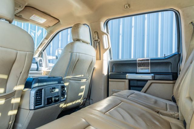 2018 Ford F-350 Super Duty Lariat CREW CAB LONG BED FX4 / 4X4 CLEAN CARFAX | Austin, TX | Rocky Mountain Truck Stop Austin 2018 Ford F-350 Super Duty Lariat CREW CAB LONG BED FX4 / 4X4 CLEAN CARFAX | Austin, TX | Rocky Mountain Truck Stop Austin