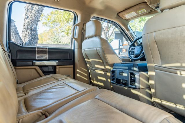 2018 Ford F-350 Super Duty Lariat CREW CAB LONG BED FX4 / 4X4 CLEAN CARFAX | Dallas, TX | Rocky Mountain Truck Stop Dallas 2018 Ford F-350 Super Duty Lariat CREW CAB LONG BED FX4 / 4X4 CLEAN CARFAX | Dallas, TX | Rocky Mountain Truck Stop Dallas