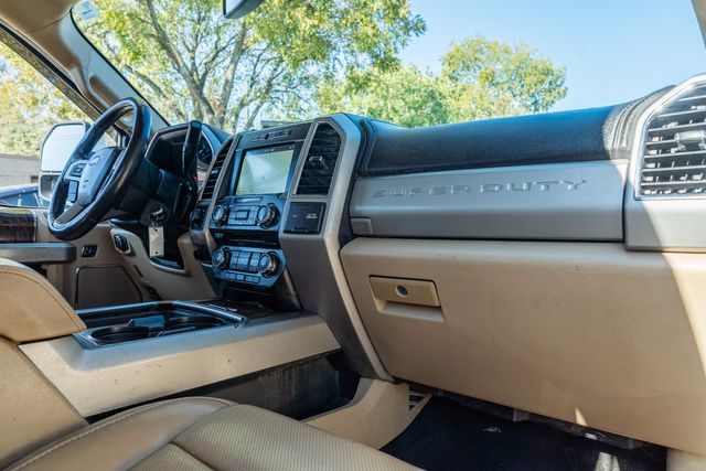 2018 Ford F-350 Super Duty Lariat CREW CAB LONG BED FX4 / 4X4 CLEAN CARFAX | Dallas, TX | Rocky Mountain Truck Stop Dallas 2018 Ford F-350 Super Duty Lariat CREW CAB LONG BED FX4 / 4X4 CLEAN CARFAX | Dallas, TX | Rocky Mountain Truck Stop Dallas