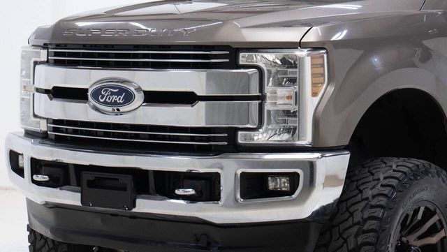 2018 Ford F-350 Super Duty Lariat 4x4 4dr Crew Cab 6.8 ft. SB SRW Pickup | Houston, TX | Houston Auto Credit