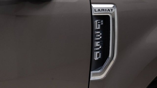 2018 Ford F-350 Super Duty Lariat 4x4 4dr Crew Cab 6.8 ft. SB SRW Pickup | Houston, TX | Houston Auto Credit