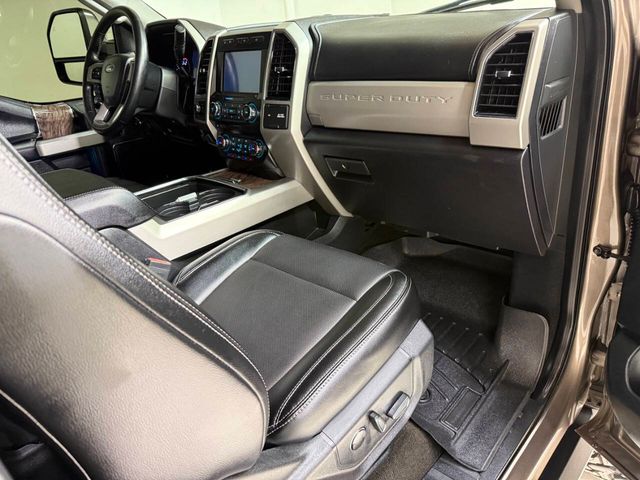 2018 Ford F-350 Super Duty Lariat 4x4 4dr Crew Cab 6.8 ft. SB SRW Pickup | Houston, TX | Houston Auto Credit