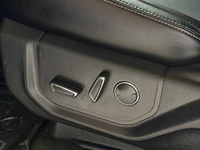 2018 Ford F-350 Super Duty Lariat 4x4 4dr Crew Cab 6.8 ft. SB SRW Pickup | Houston, TX | Houston Auto Credit