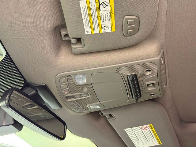 2018 Ford F-350 Super Duty Lariat 4x4 4dr Crew Cab 6.8 ft. SB SRW Pickup | Houston, TX | Houston Auto Credit 2018 Ford F-350 Super Duty Lariat 4x4 4dr Crew Cab 6.8 ft. SB SRW Pickup | Houston, TX | Houston Auto Credit