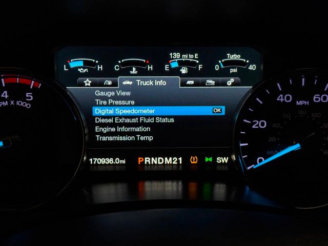 2018 Ford F-350 Super Duty Lariat 4x4 4dr Crew Cab 6.8 ft. SB SRW Pickup | Houston, TX | Houston Auto Credit