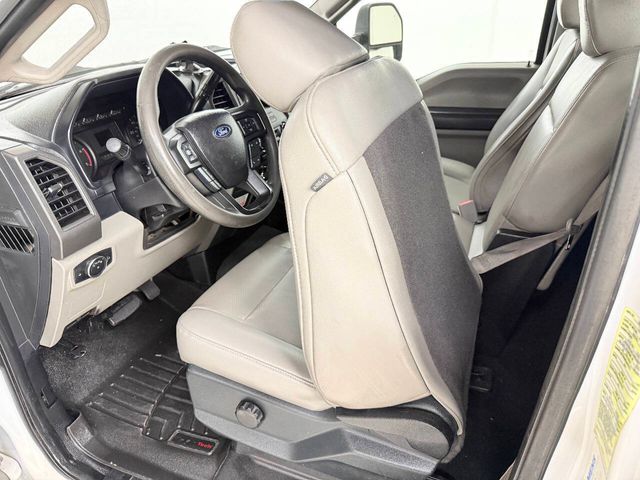 2018 Ford F-550 Super Duty 4X4 2dr Regular Cab 145.3 205.3 in. WB | Houston, TX | Houston Auto Credit 2018 Ford F-550 Super Duty 4X4 2dr Regular Cab 145.3 205.3 in. WB | Houston, TX | Houston Auto Credit