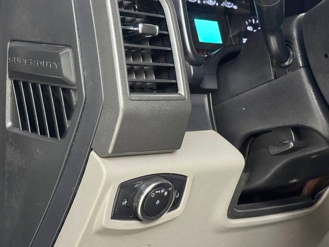 2018 Ford F-550 Super Duty 4X4 2dr Regular Cab 145.3 205.3 in. WB | Houston, TX | Houston Auto Credit 2018 Ford F-550 Super Duty 4X4 2dr Regular Cab 145.3 205.3 in. WB | Houston, TX | Houston Auto Credit