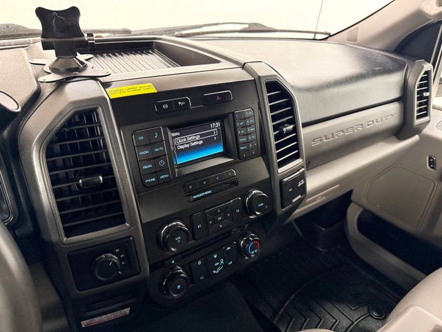 2018 Ford F-550 Super Duty 4X4 2dr Regular Cab 145.3 205.3 in. WB | Houston, TX | Houston Auto Credit 2018 Ford F-550 Super Duty 4X4 2dr Regular Cab 145.3 205.3 in. WB | Houston, TX | Houston Auto Credit