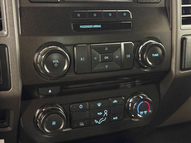 2018 Ford F-550 Super Duty 4X4 2dr Regular Cab 145.3 205.3 in. WB | Houston, TX | Houston Auto Credit 2018 Ford F-550 Super Duty 4X4 2dr Regular Cab 145.3 205.3 in. WB | Houston, TX | Houston Auto Credit