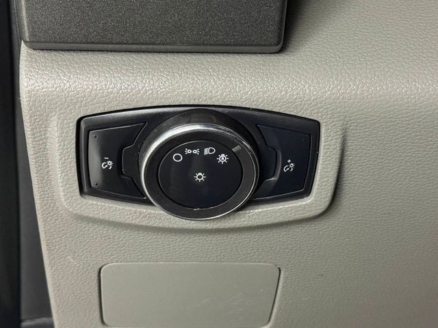 2018 Ford F-550 Super Duty 4X4 2dr Regular Cab 145.3 205.3 in. WB | Houston, TX | Houston Auto Credit 2018 Ford F-550 Super Duty 4X4 2dr Regular Cab 145.3 205.3 in. WB | Houston, TX | Houston Auto Credit