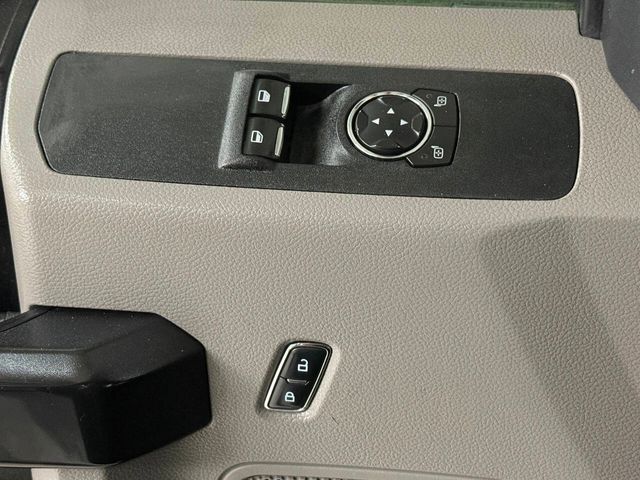 2018 Ford F-550 Super Duty 4X4 2dr Regular Cab 145.3 205.3 in. WB | Houston, TX | Houston Auto Credit 2018 Ford F-550 Super Duty 4X4 2dr Regular Cab 145.3 205.3 in. WB | Houston, TX | Houston Auto Credit