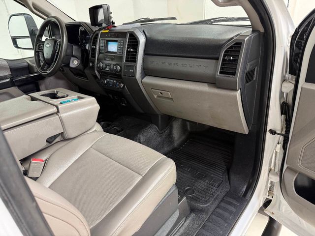 2018 Ford F-550 Super Duty 4X4 2dr Regular Cab 145.3 205.3 in. WB | Houston, TX | Houston Auto Credit 2018 Ford F-550 Super Duty 4X4 2dr Regular Cab 145.3 205.3 in. WB | Houston, TX | Houston Auto Credit