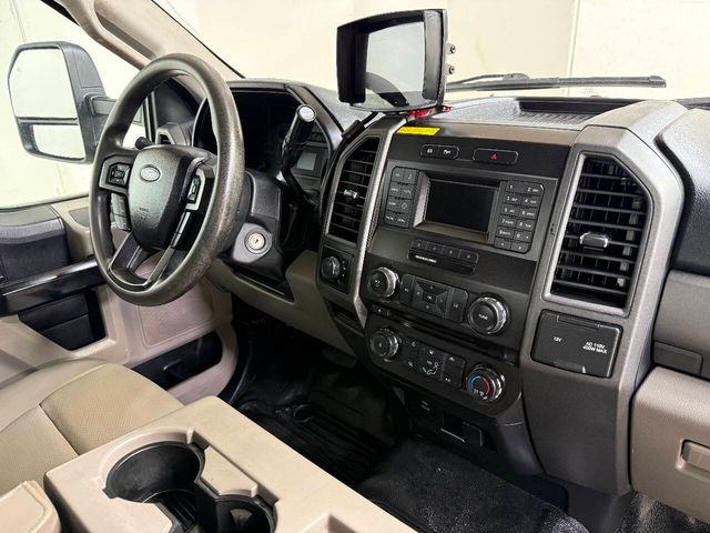 2018 Ford F-550 Super Duty 4X4 2dr Regular Cab 145.3 205.3 in. WB | Houston, TX | Houston Auto Credit 2018 Ford F-550 Super Duty 4X4 2dr Regular Cab 145.3 205.3 in. WB | Houston, TX | Houston Auto Credit