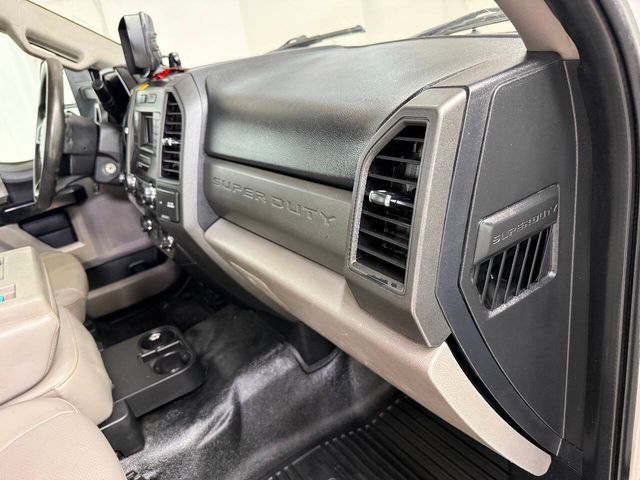 2018 Ford F-550 Super Duty 4X4 2dr Regular Cab 145.3 205.3 in. WB | Houston, TX | Houston Auto Credit 2018 Ford F-550 Super Duty 4X4 2dr Regular Cab 145.3 205.3 in. WB | Houston, TX | Houston Auto Credit