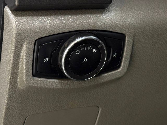 2018 Ford F-550 Super Duty 4X4 2dr Regular Cab 145.3 205.3 in. WB | Houston, TX | Houston Auto Credit 2018 Ford F-550 Super Duty 4X4 2dr Regular Cab 145.3 205.3 in. WB | Houston, TX | Houston Auto Credit