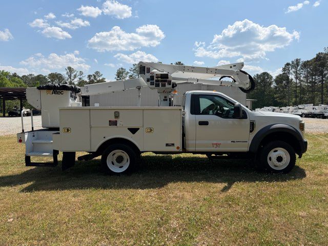 2018 Ford F-550 Super Duty with Altec AT-40G