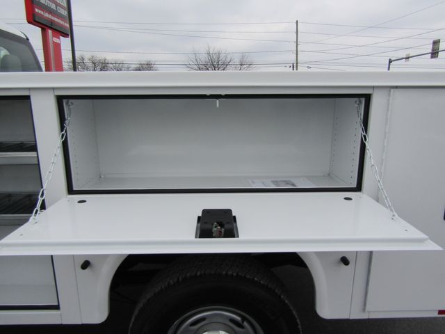 2018 Ford F250 Crew Cab 4x4 with New 8' Knapheide Utility Bed