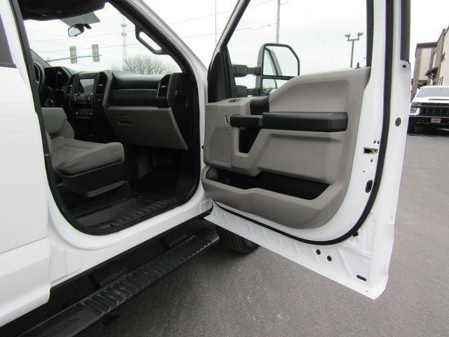 2018 Ford F250 Crew Cab 4x4 with New 8' Knapheide Utility Bed 2018 Ford F250 Crew Cab 4x4 with New 8' Knapheide Utility Bed