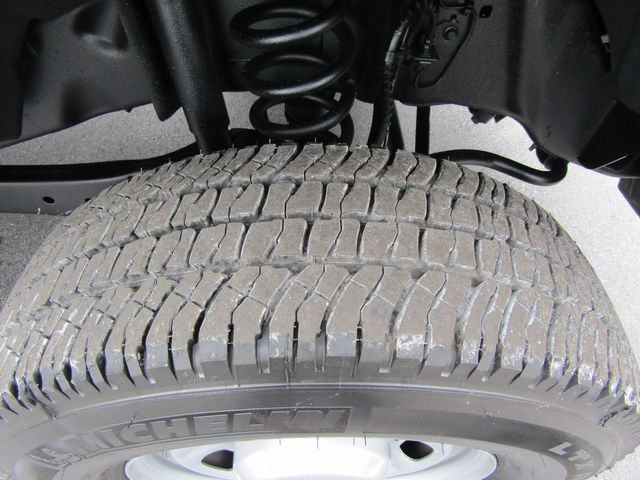 2018 Ford F250 Crew Cab 4x4 with New 8' Knapheide Utility Bed