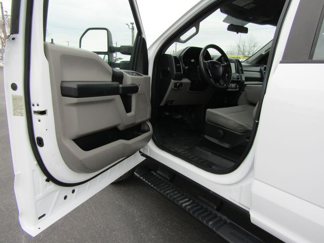 2018 Ford F250 Crew Cab 4x4 with New 8' Knapheide Utility Bed