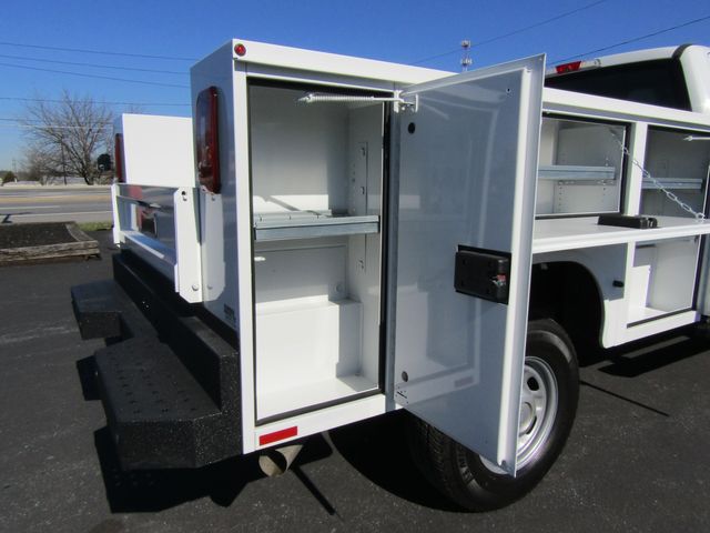 2018 Ford F250 Crew Cab 4x4 with New 8' Knapheide Utility Bed