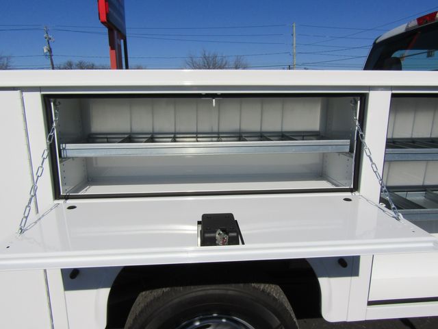 2018 Ford F250 Crew Cab 4x4 with New 8' Knapheide Utility Bed 2018 Ford F250 Crew Cab 4x4 with New 8' Knapheide Utility Bed