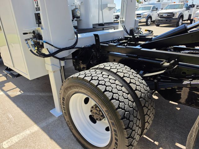 2018 Ford F550 4X4 ALTEC METRO FORESTRY DUMP ALTEC AT37G CHIPER BED 4X4 DIESEL | Irving, TX | Pinnacle Trucks