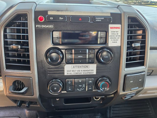 2018 Ford F550 4X4 ALTEC METRO FORESTRY DUMP ALTEC AT37G CHIPER BED 4X4 DIESEL | Irving, TX | Pinnacle Trucks