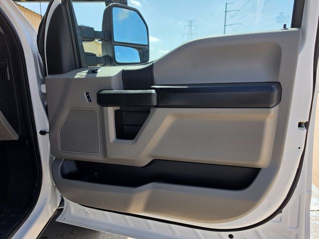 2018 Ford F550 4X4 ALTEC METRO FORESTRY DUMP ALTEC AT37G CHIPER BED 4X4 DIESEL | Irving, TX | Pinnacle Trucks 2018 Ford F550 4X4 ALTEC METRO FORESTRY DUMP ALTEC AT37G CHIPER BED 4X4 DIESEL | Irving, TX | Pinnacle Trucks