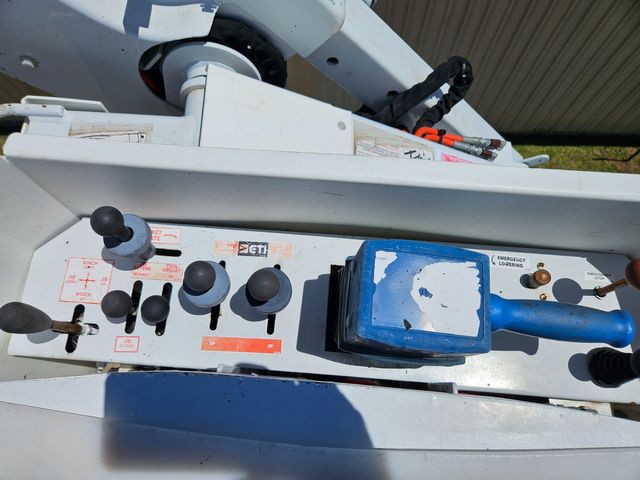 2018 Ford F550 4X4 ETI MH 37 IH BUCKET TRUCK TURBO DIESEL MATERIAL HANDLER TELESCOPING | Irving, TX | Pinnacle Trucks 2018 Ford F550 4X4 ETI MH 37 IH BUCKET TRUCK TURBO DIESEL MATERIAL HANDLER TELESCOPING | Irving, TX | Pinnacle Trucks