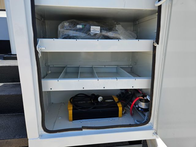 2018 Ford F550 4X4 ETI MH 37 IH BUCKET TRUCK TURBO DIESEL MATERIAL HANDLER TELESCOPING | Irving, TX | Pinnacle Trucks 2018 Ford F550 4X4 ETI MH 37 IH BUCKET TRUCK TURBO DIESEL MATERIAL HANDLER TELESCOPING | Irving, TX | Pinnacle Trucks