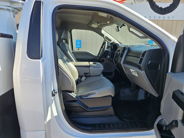 2018 Ford F550 ALTEC 45FT BUCKET TRUCK ALTEC AT40G TELESCOPING AND ARTICULATING | Irving, TX | Pinnacle Trucks 2018 Ford F550 ALTEC 45FT BUCKET TRUCK ALTEC AT40G TELESCOPING AND ARTICULATING | Irving, TX | Pinnacle Trucks