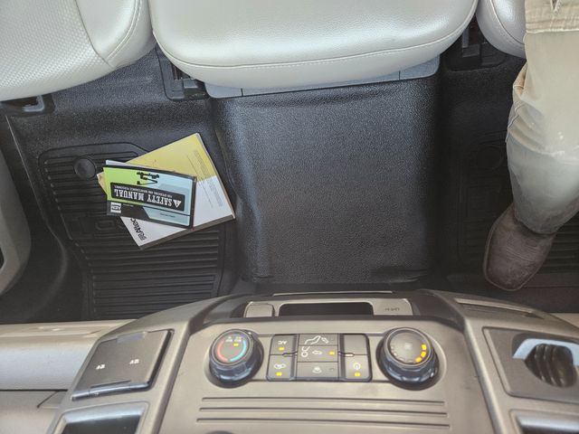 2018 Ford F550 ALTEC 45FT TELESCOPING BUCKET TRUCK ALTEC AT40G 6.7 POWERSTROKE DIESEL | Irving, TX | Pinnacle Trucks