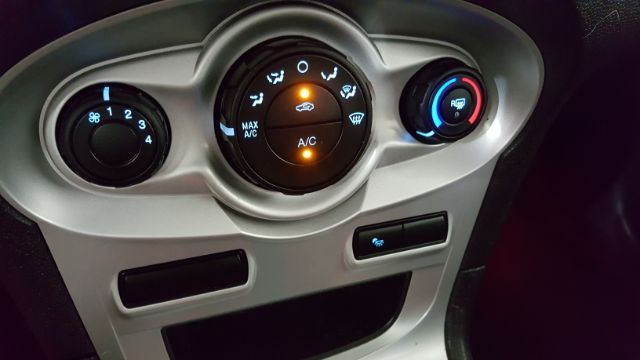 2018 Ford Fiesta SE | Garland, TX | Legend Motorcars Feed Account