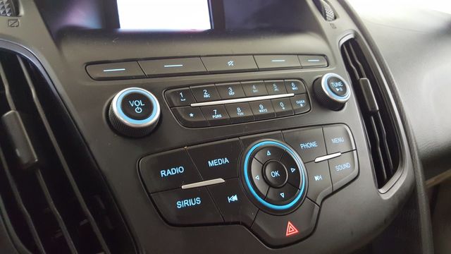 2018 Ford Focus SE | Carrollton, TX | Legend Motorcars of Carrollton 2018 Ford Focus SE | Carrollton, TX | Legend Motorcars of Carrollton