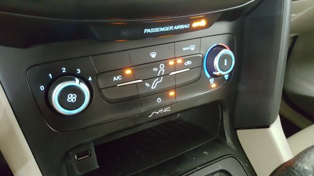 2018 Ford Focus SE | Carrollton, TX | Legend Motorcars of Carrollton