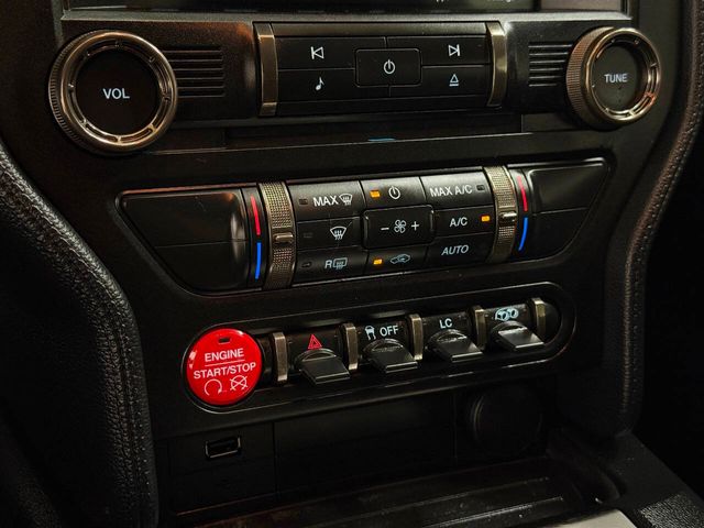 2018 Ford Mustang Shelby GT350R 2dr Fastback | Houston, TX | Houston Auto Credit 2018 Ford Mustang Shelby GT350R 2dr Fastback | Houston, TX | Houston Auto Credit