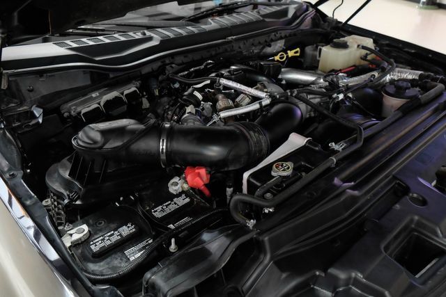 2018 Ford Super Duty F-350 SRW Pickup LARIAT | New York, NY | Spincar Demo Account