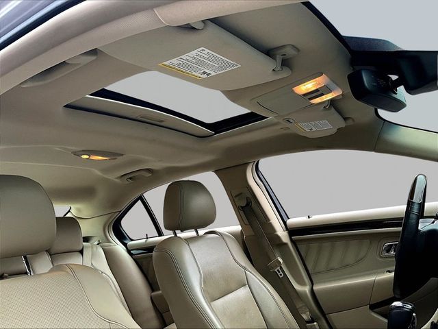 2018 Ford Taurus Limited