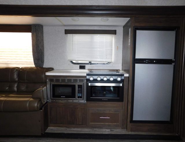 2018 Forest River Cheerokee 294RR